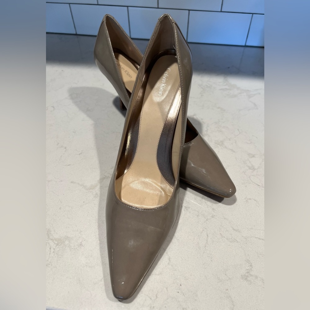 Calvin Klein Dolly Pumps, Size 12